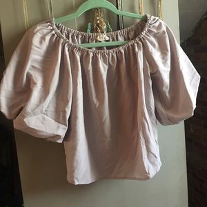 Cute puff sleeve top